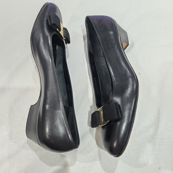 Salvatore Ferragamo Black Heels with Gold Buckle - Picture 6 of 8